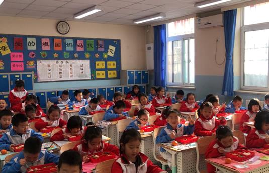 卓耐为学校（教育培训机构）提供新风系统解决方案，教室怎么安装com金莎电子游戏网站
